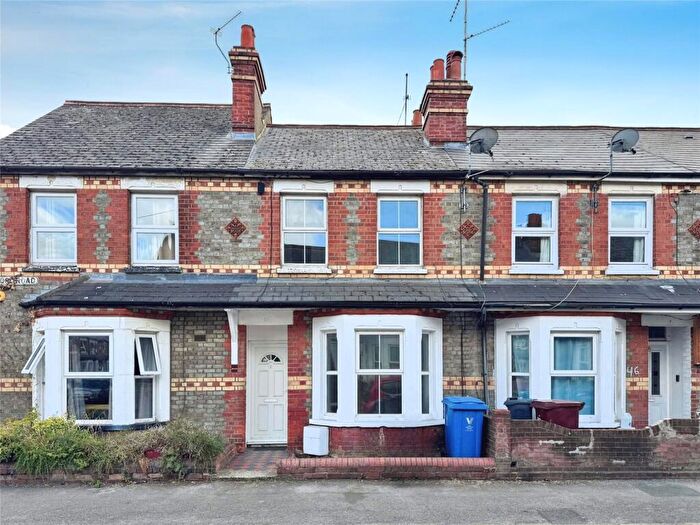 3 Bedroom Terraced House For Sale In Beresford Road, Reading, Berkshire, RG30