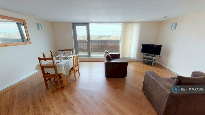2 Bedroom Flat To Rent In Centenary Mill Court, Preston, PR1