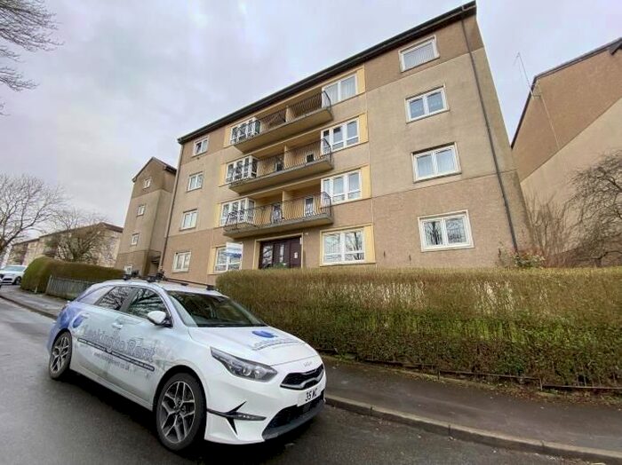 2 Bedroom Flat To Rent In Gantock Crescent, Cranhill, Glasgow, G33