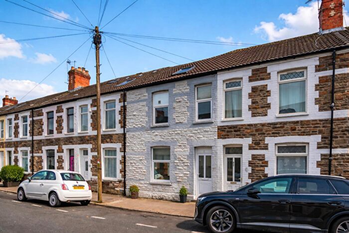 7 Bedroom Private Halls To Rent In Hirwain Street, Cathays, CF24