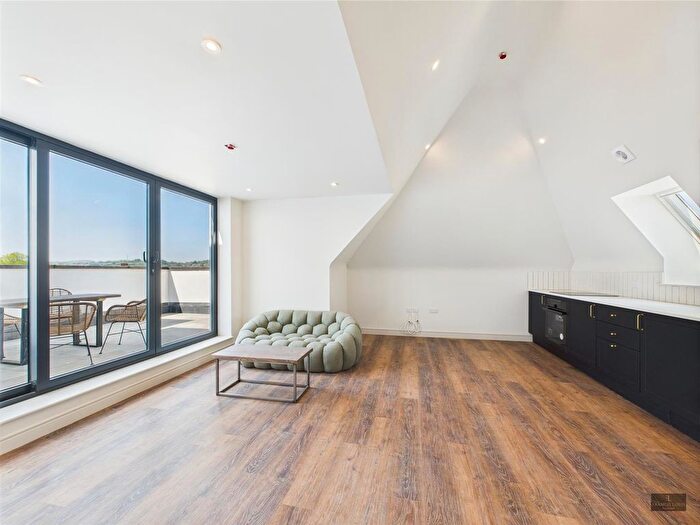 2 Bedroom Flat To Rent In Paternoster House, Exeter, EX4