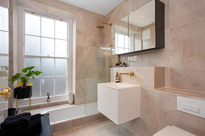 2 Bedroom Character Property For Sale In Chalk Lane, Epsom, KT18