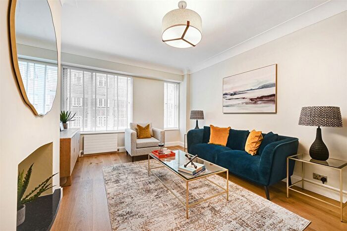 2 Bedroom Flat To Rent In Flat Stafford Court, - Kensington High Street, London, W8