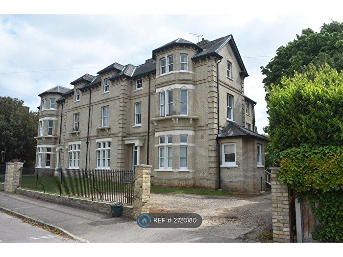2 Bedroom Flat To Rent In Victoria Road, Colchester, CO3