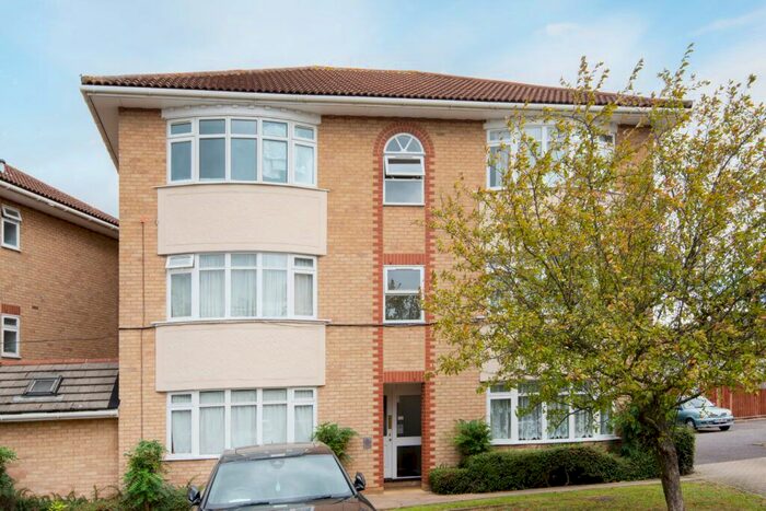 1 Bedroom Flat To Rent In Catherine Court, 30 Springfield Drive, Ilford, Essex IG2