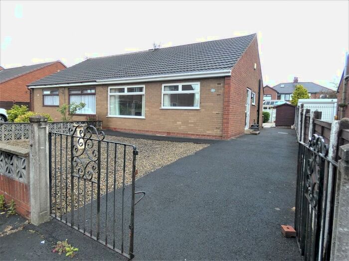 2 Bedroom Semi-Detached Bungalow To Rent In Irongate, Bamber Bridge, PR5