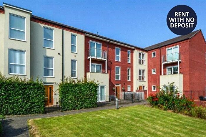2 Bedroom Flat To Rent In Cofton Park Close, Rednal, Birmingham, West Midlands, B45