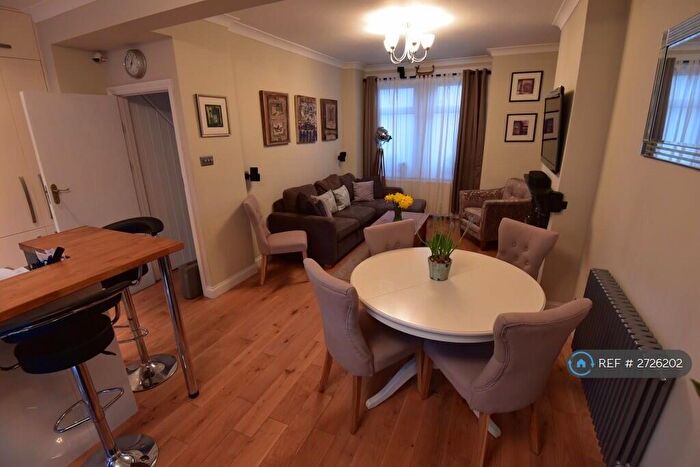 3 Bedroom End Of Terrace House To Rent In Fernbrook Road, London, SE13