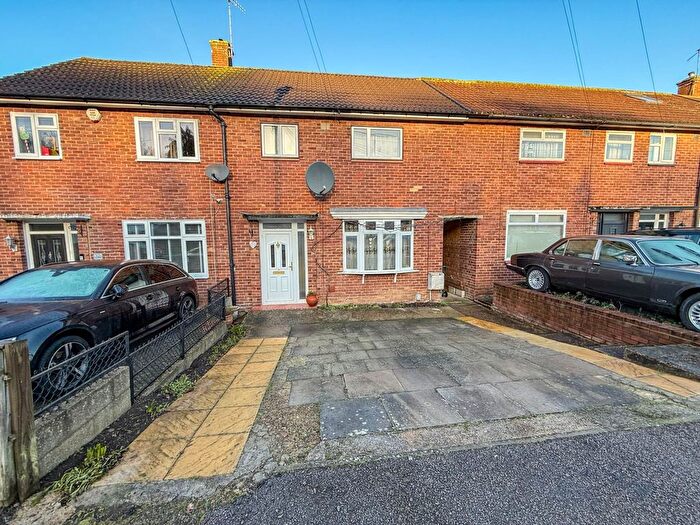 2 Bedroom Terraced House For Sale In Brampton Road, Watford, WD19