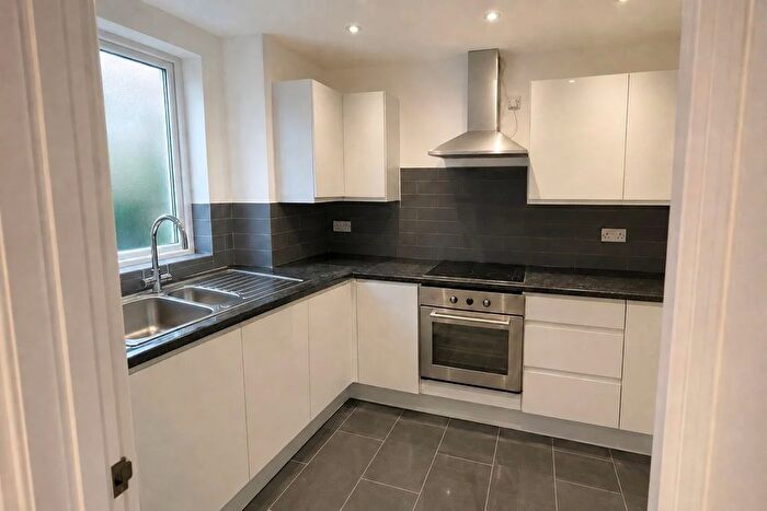 1 Bedroom Flat To Rent In Becton Court, London, SE25