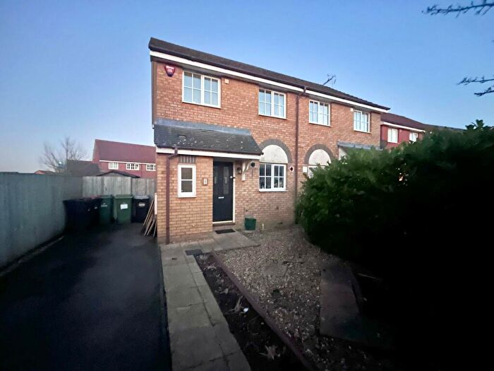 3 Bedroom Semi-Detached House To Rent In Easby Grove, Monkston, MK10