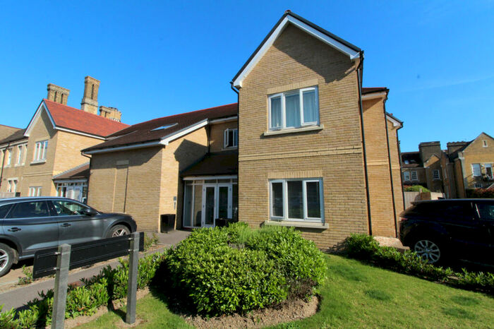 2 Bedroom Apartment To Rent In Chapel Drive, Dartford, DA2