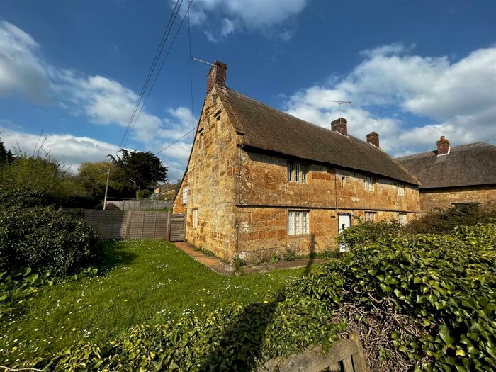 4 Bedroom Semi-Detached House For Sale In Chideock, Bridport, DT6