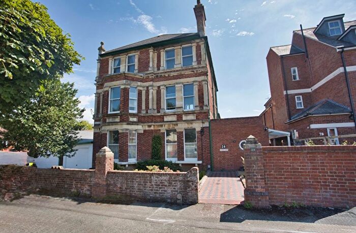 2 Bedroom Flat For Sale In Marten Road, Folkestone, CT20