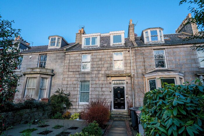 2 Bedroom Flat To Rent In Ferryhill Place, Ferryhill, Aberdeen, AB11