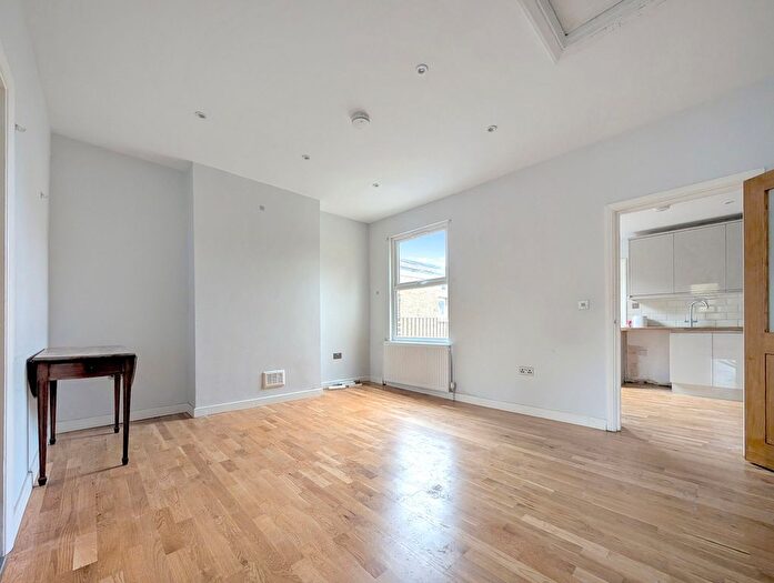 2 Bedroom Maisonette To Rent In The Slade, Plumstead, SE18
