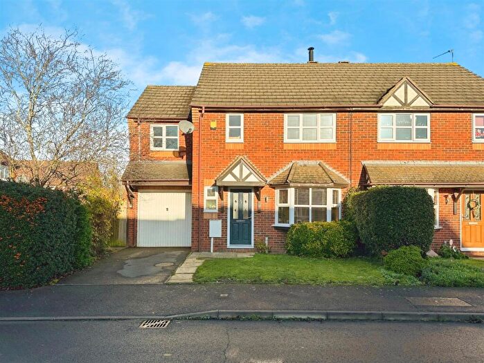 4 Bedroom Semi Detached House For Sale In Weilerswist Drive, Whitnash, Leamington Spa, CV31