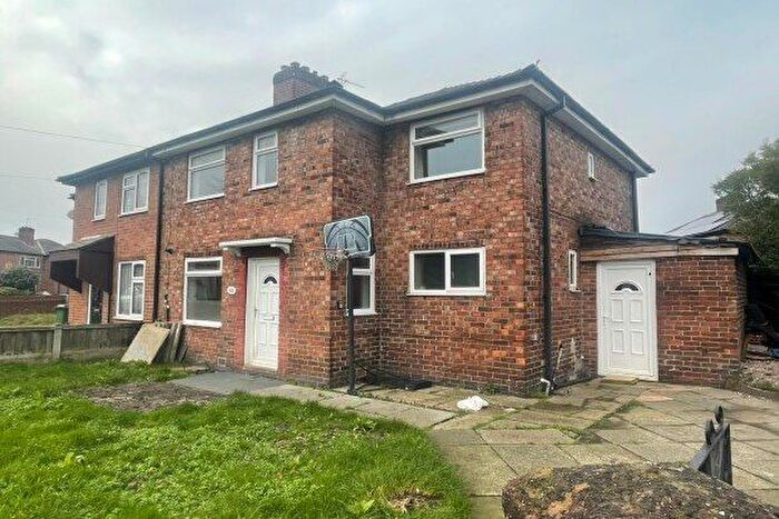 4 Bedroom Semi-Detached House To Rent In Densham Avenue, Warrington, WA2