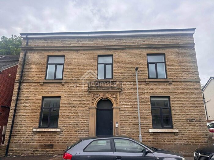 11 Bedroom Flat For Sale In North Road, Dewsbury, WF13