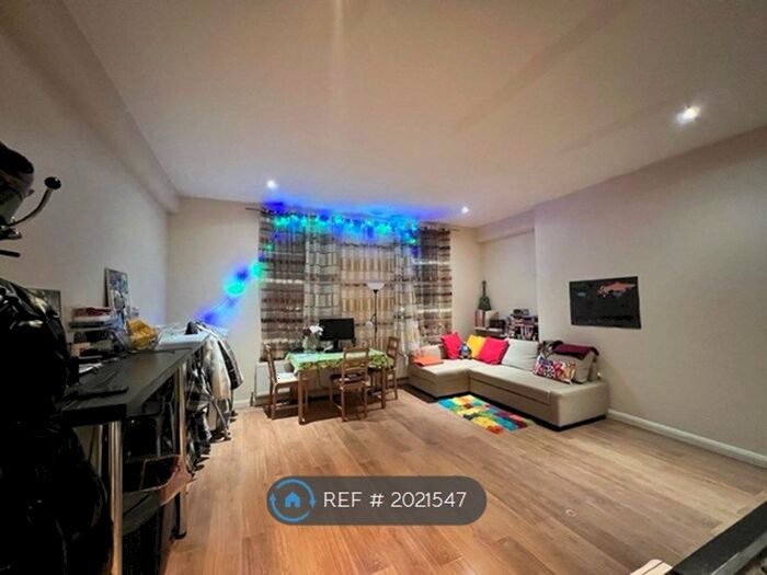 1 Bedroom Flat To Rent In Deptford Broadway, London, SE8