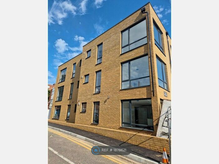 2 Bedroom Flat To Rent In King Street, Ramsgate, CT11