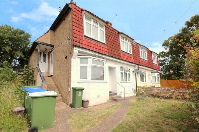 2 Bedroom Maisonette To Rent In Braemar Avenue, Bexleyheath, Kent, DA7
