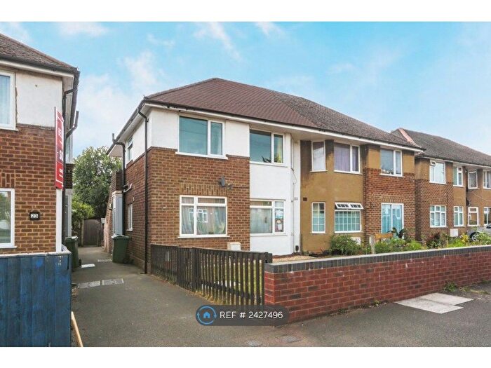 2 Bedroom Maisonette To Rent In St. Georges Drive, Cheltenham, GL51