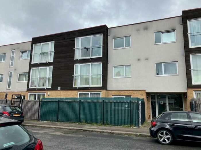 1 Bedroom Flat To Rent In Alpha House, SE15