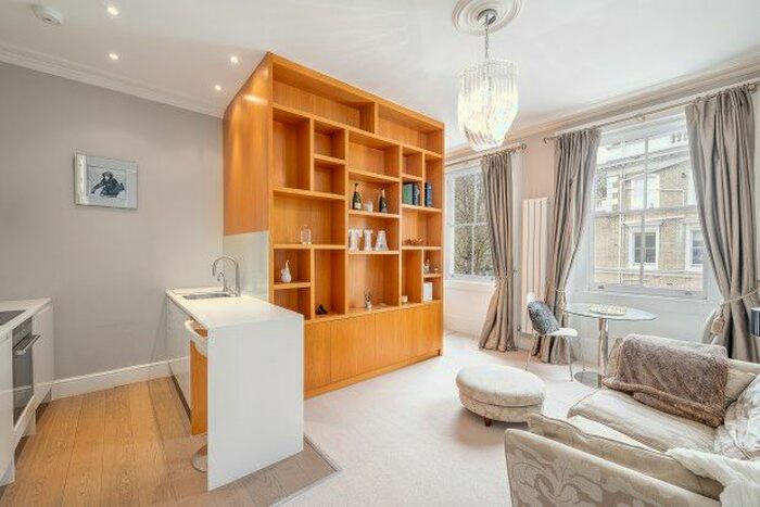 Studio To Rent In Onslow Gardens, London, SW7