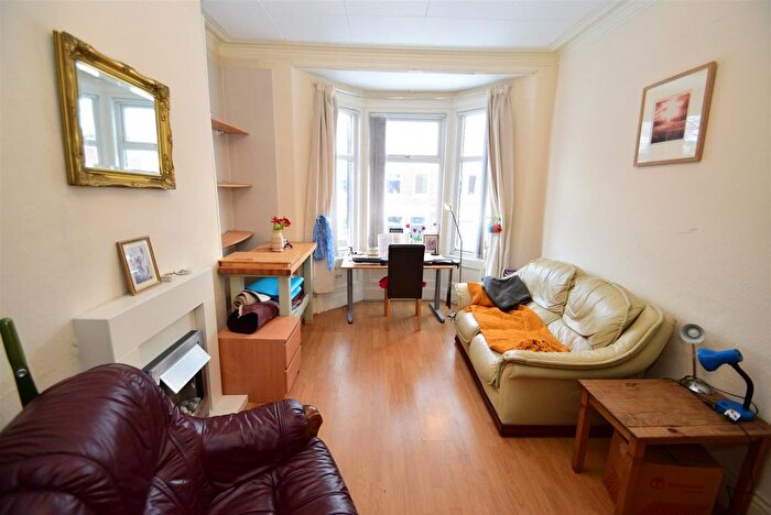 1 Bedroom Flat To Rent In Roxburgh Place, Heaton, NE6