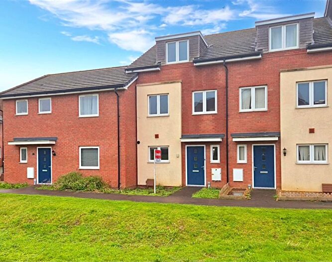 3 Bedroom Property To Rent In Midshires Business Park, Smeaton Close, Aylesbury, HP19