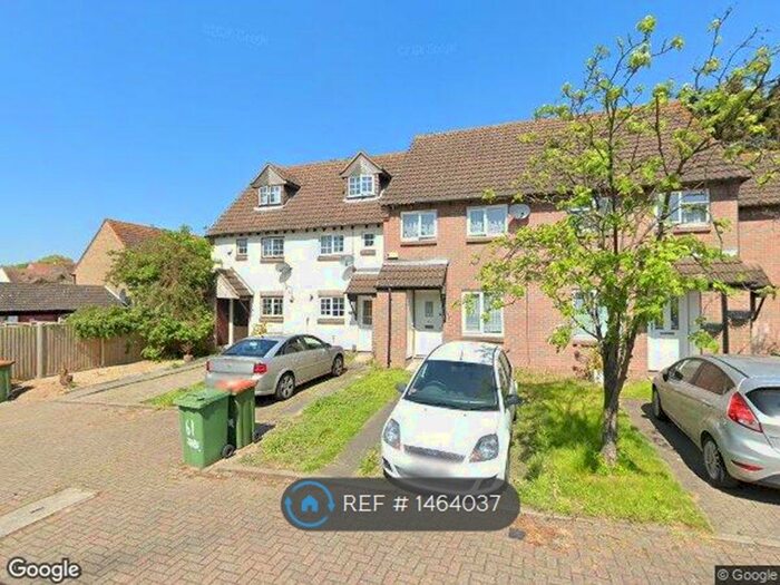 3 Bedroom Terraced House To Rent In Jade Close, London, E16