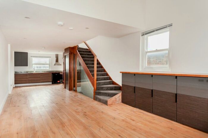 2 Bedroom Duplex To Rent In Liverpool Road London, N1