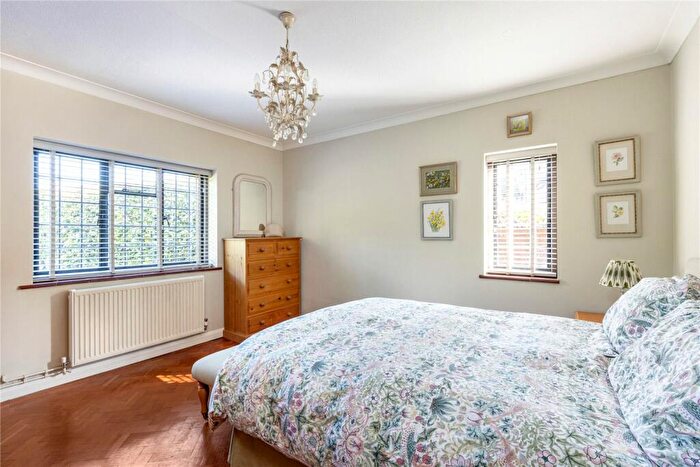 3 Bedroom Bungalow For Sale In Warren Road, Guildford, Surrey, GU1