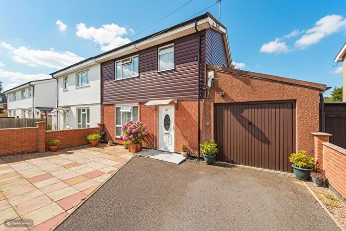 3 Bedroom Semi-Detached House For Sale In St. Marys Crescent, East Leake, LE12