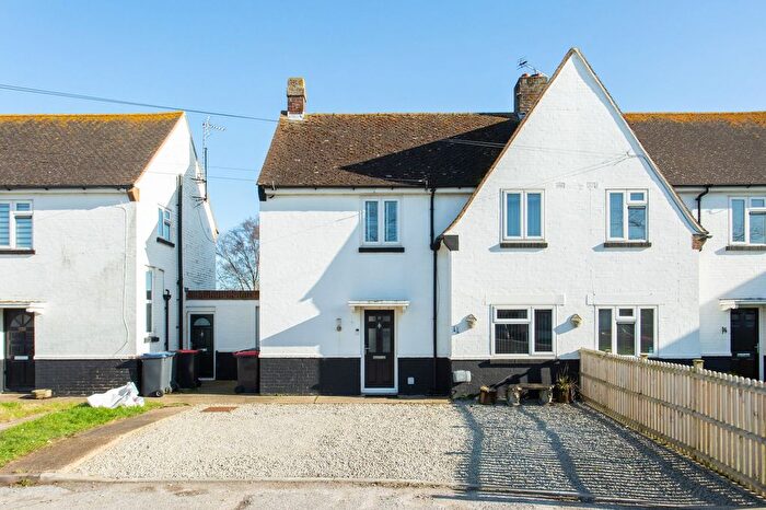 3 Bedroom Semi-Detached House For Sale In Sweechbridge Road, Herne Bay, CT6