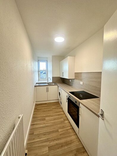 2 Bedroom Flat To Rent In Strathmore Avenue, Dundee, DD3