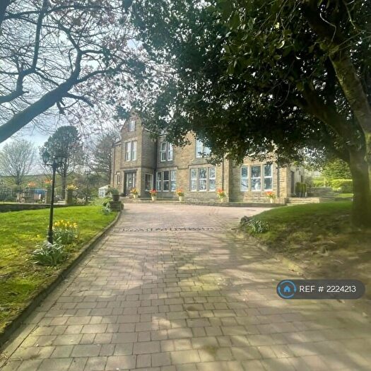 2 Bedroom Bungalow To Rent In Long House, Dobcross, Oldham, OL3