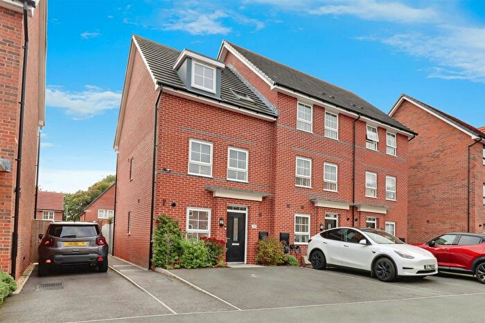 3 Bedroom Town House For Sale In Meadow Brown Place, Sandbach, CW11