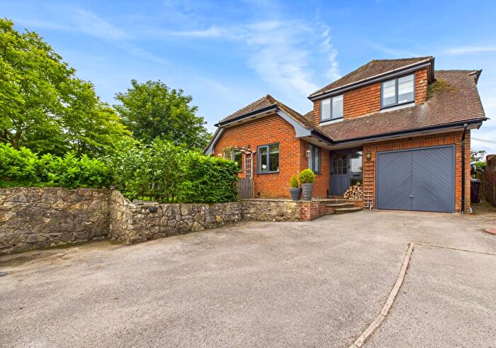 4 Bedroom Detached House To Rent In Broadview Close, Binsted, Alton, Hampshire, GU34