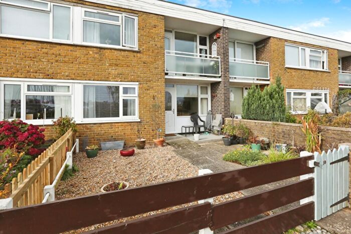 1 Bedroom Flat For Sale In Trinity Green, Gosport, Hampshire, PO12