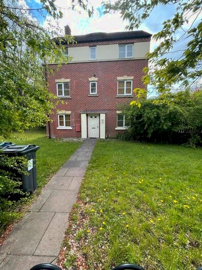 4 Bedroom Detached House To Rent In City Road, Edgbaston, Birmingham B16