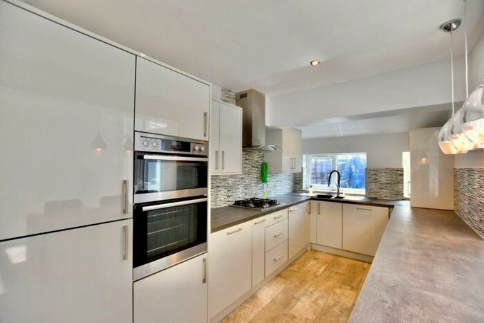 3 Bedroom Terraced House To Rent In Elizabeth Road, E6