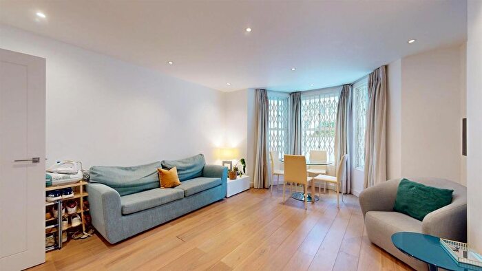 1 Bedroom Flat To Rent In Philbeach Gardens, Earls Court, SW5
