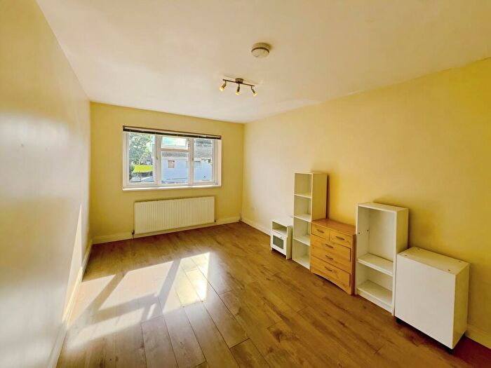 1 Bedroom Flat To Rent In Keightley Road, Leicester, LE3