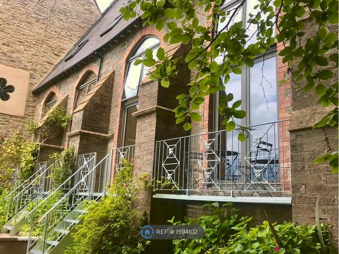 1 Bedroom Terraced House To Rent In Peregrine Hall, Lostwithiel, PL22