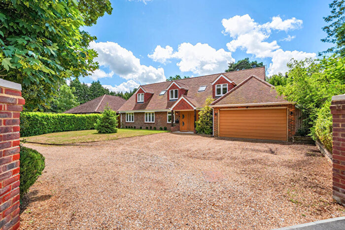 4 Bedroom Detached House For Sale In Send Hill, Send, Woking, GU23