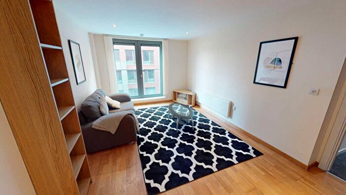 2 Bedroom Apartment To Rent In Oldham Street, Liverpool, L1