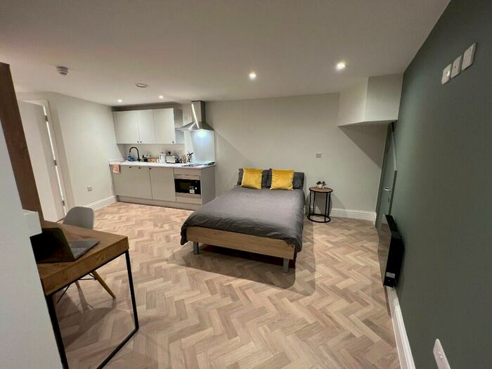 Studio To Rent In Henry Street, Bath, Somerset, BA1