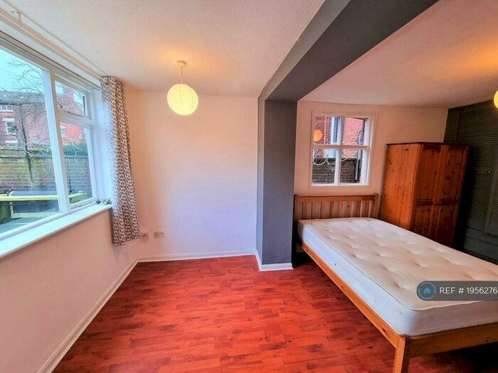 Studio To Rent In Princes Road, Liverpool, L8